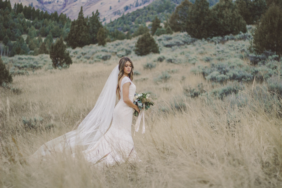 H + C | Logan Canyon Bridals | Logan Utah Wedding Photographer